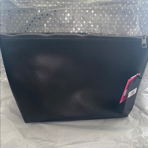 Ed Hardy Black Skull and Roses Women's Bag - Picture 4 of 9